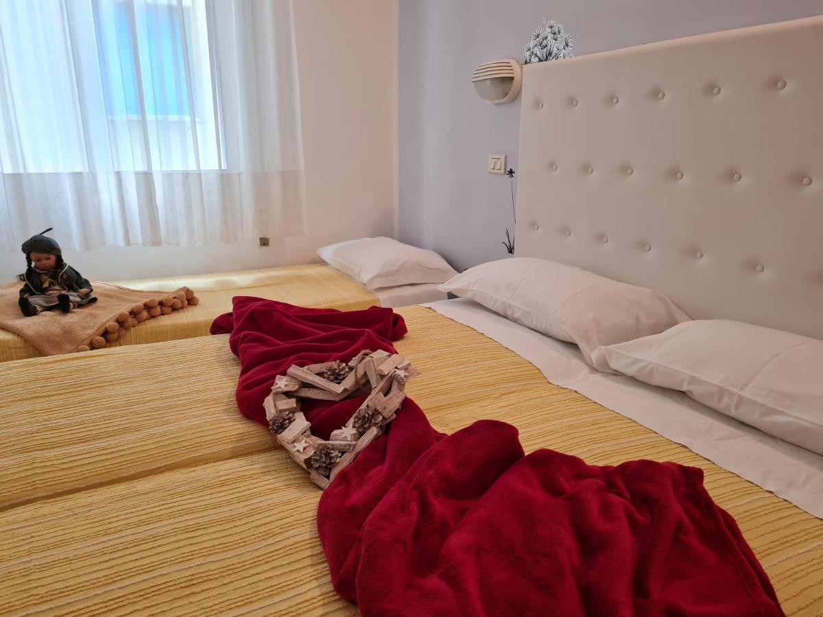 Hotel Marconi Miramare Rimini Exterior photo