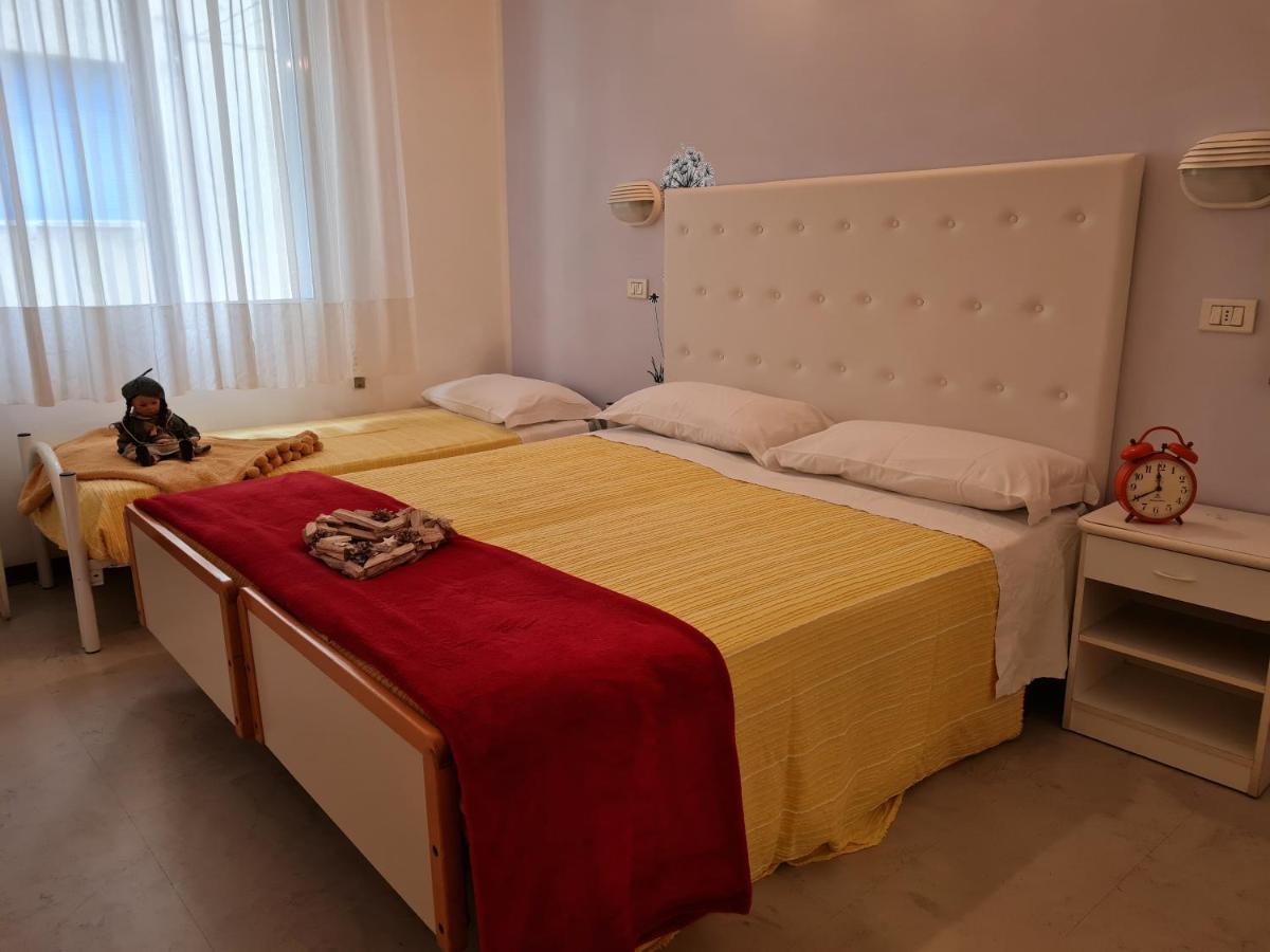 Hotel Marconi Miramare Rimini Exterior photo